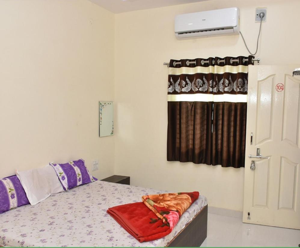 Hotel Shivalay Shegaon المظهر الخارجي الصورة